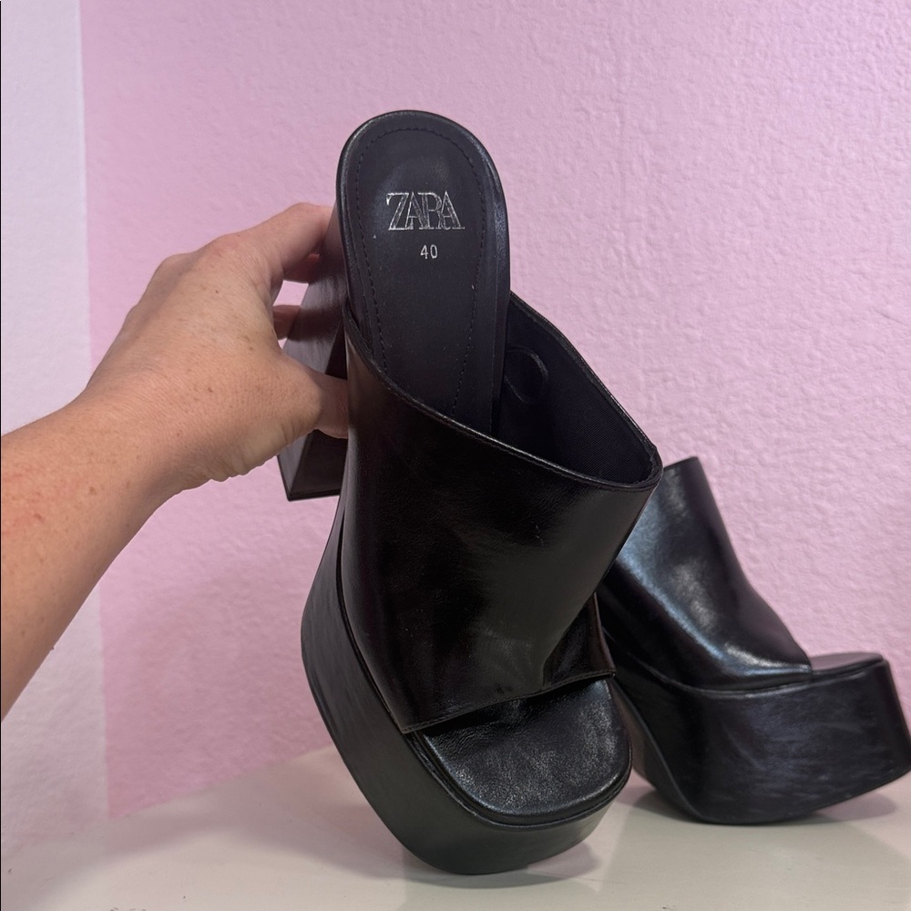 Zara Black Platform Heels - Picture 2 of 4